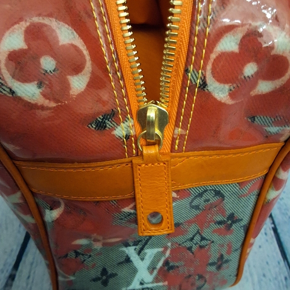 🎁Rare and highly collectable Louis Vuitton Defile Weekender in Pulp Watercolor. - Picture 15 of 16